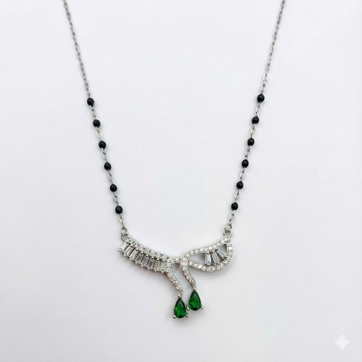 Harita Vevra Flow Mangalsutra Pendant