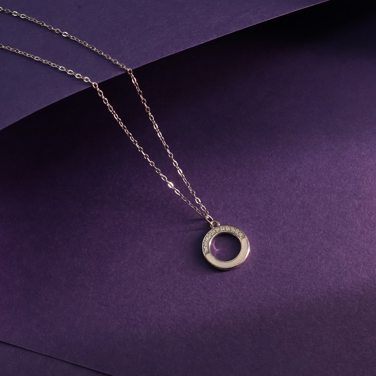 Radiant Circle Chain Pendant
