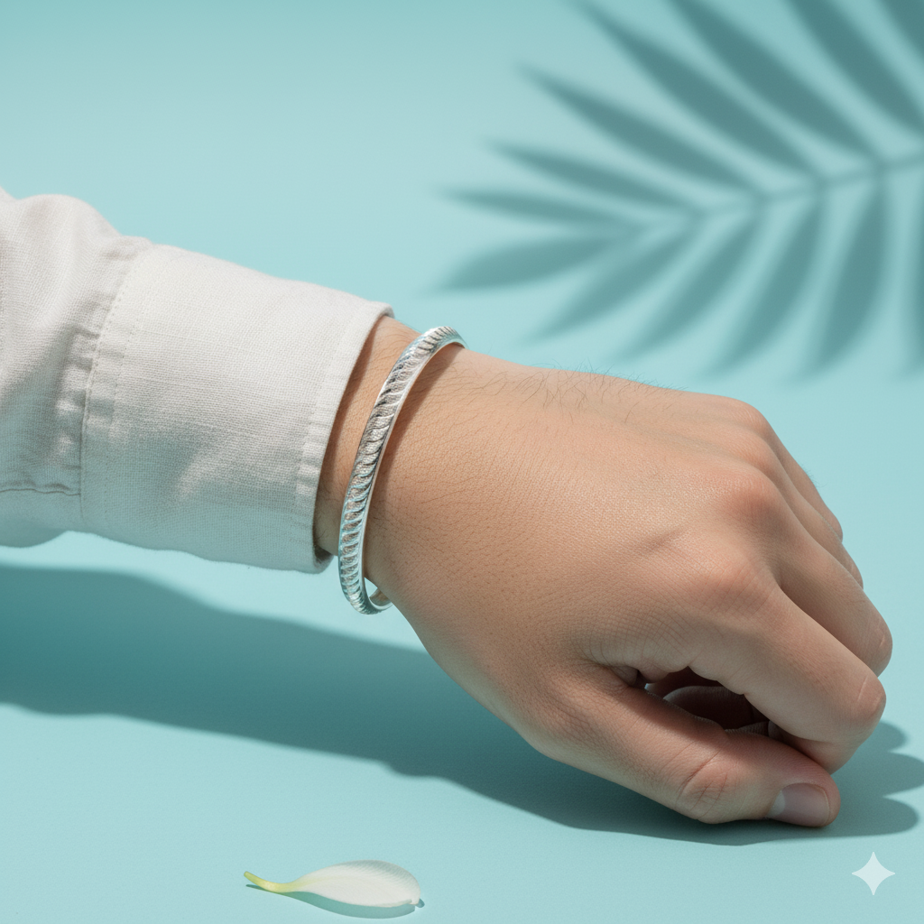 Sterling Silver Engraved Leaf Pattern Bangle