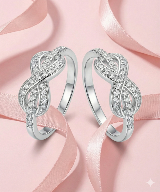 Twisted Elegance Pavé Sterling Silver Toe Ring