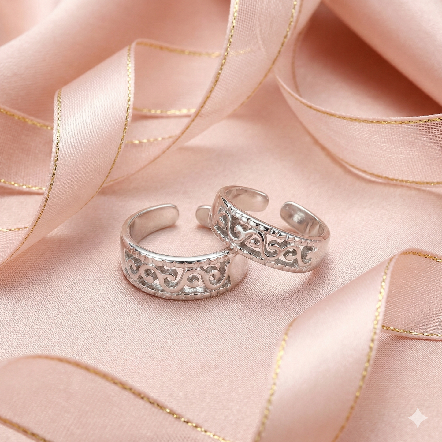 Ornate Crest 925 Silver Adjustable Toe Rings