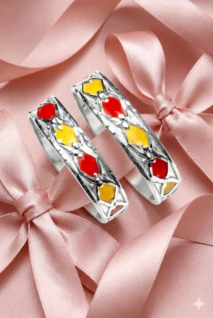 Traditional Enamel Diamond Toe Ring