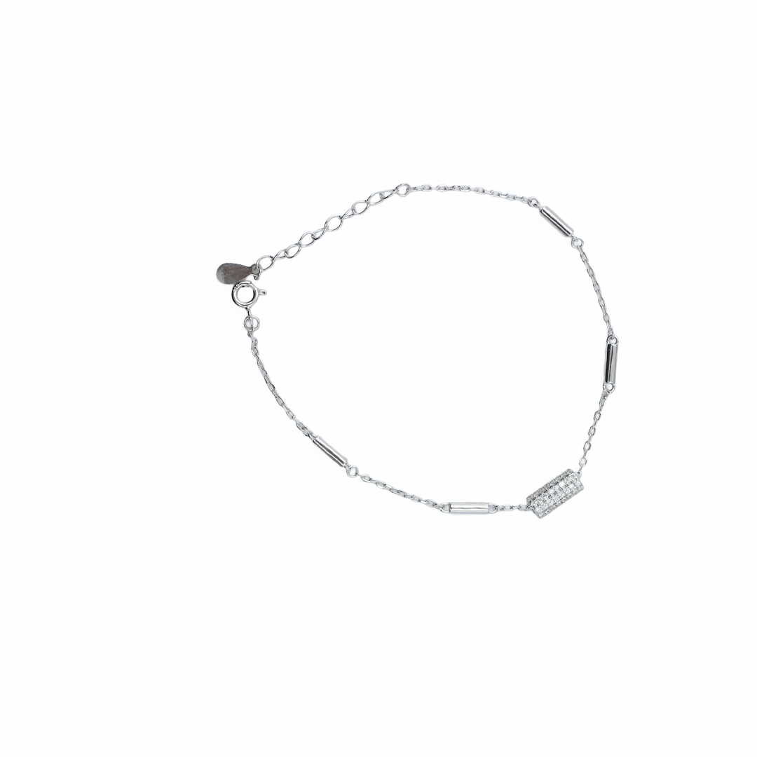 Minimalist Silver Chain Bracelet with Crystal Barrel Accent