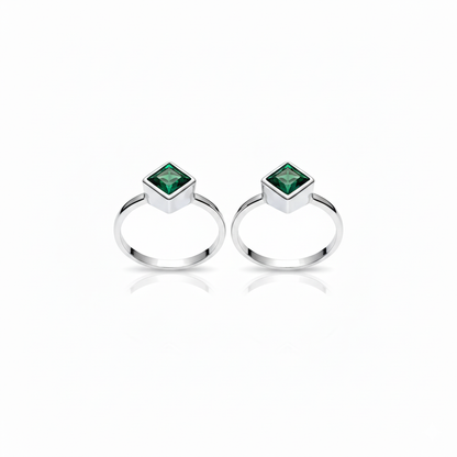 Emerald Edge Toe Ring